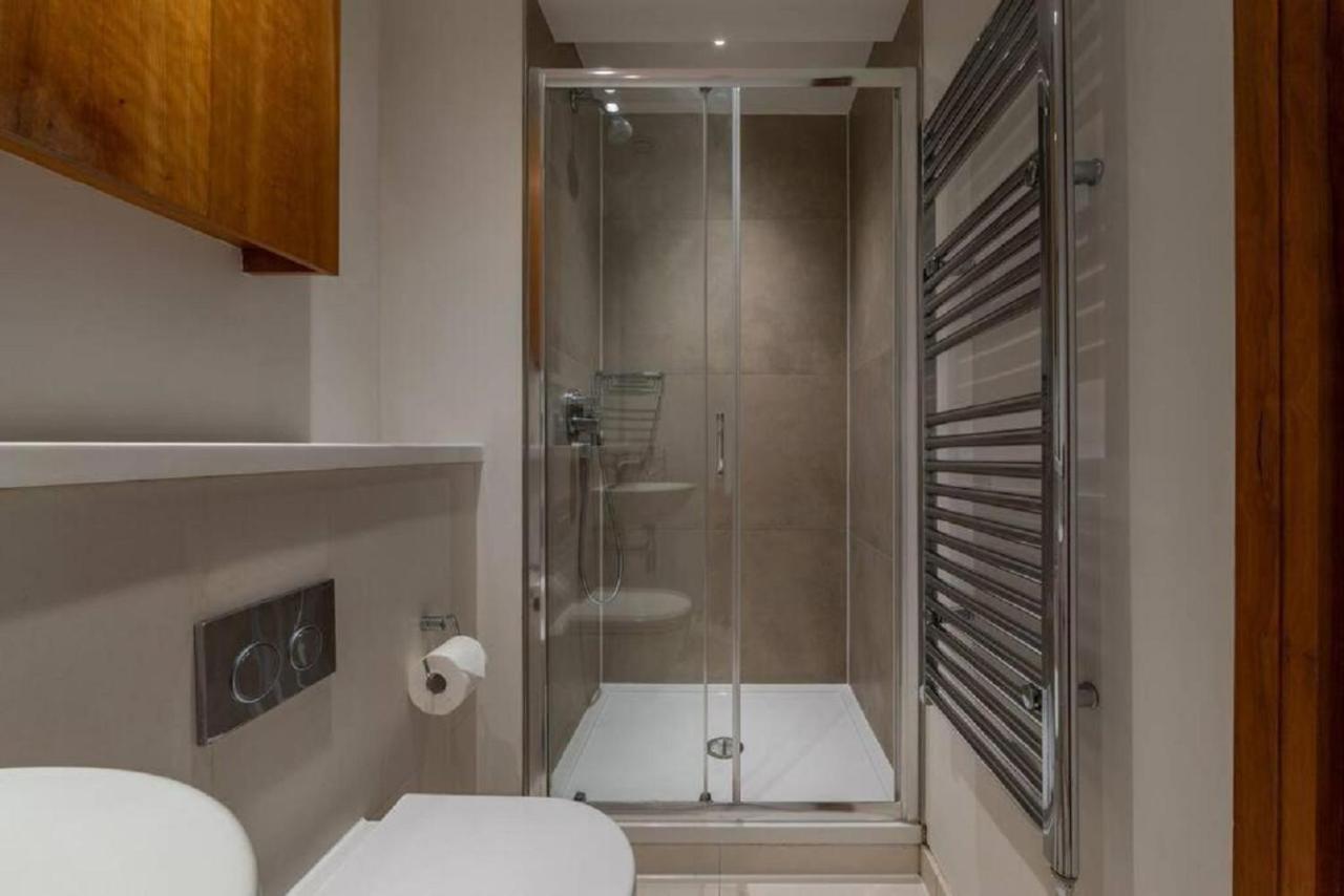 Studio - Tower Hill - City Centre By Prime London Stays N-14 Ngoại thất bức ảnh